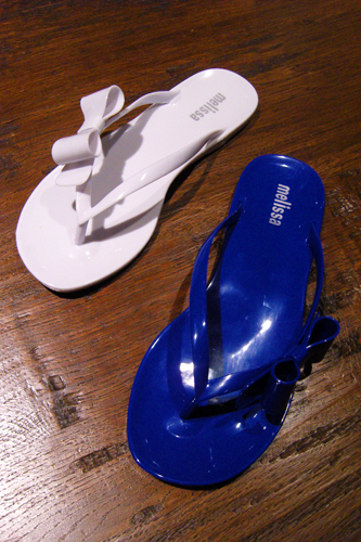 melissa_schuhe3 Melissa Flip Flops mit Schleife