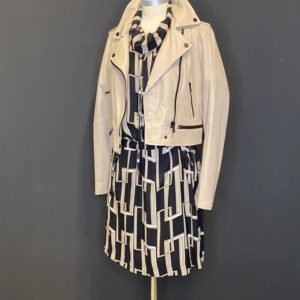 Oakwood Lederjacke für Damen...Farbe beige...Knackig/Kurz